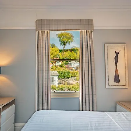 Guest house Townhouse 4*